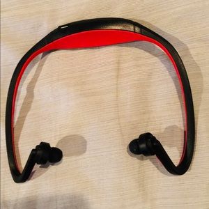 BLUETOOTH HEADPHONES